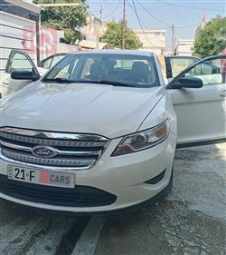 Ford Taurus